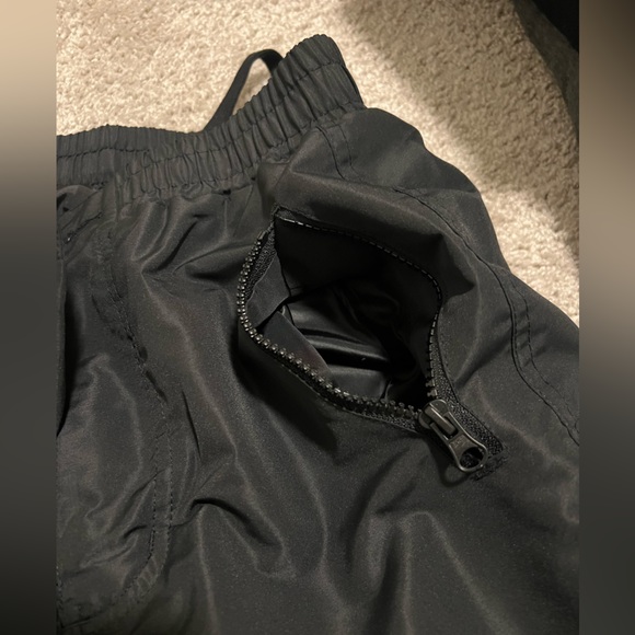 22. ICEBURG Outerwear - Picture 5 of 7